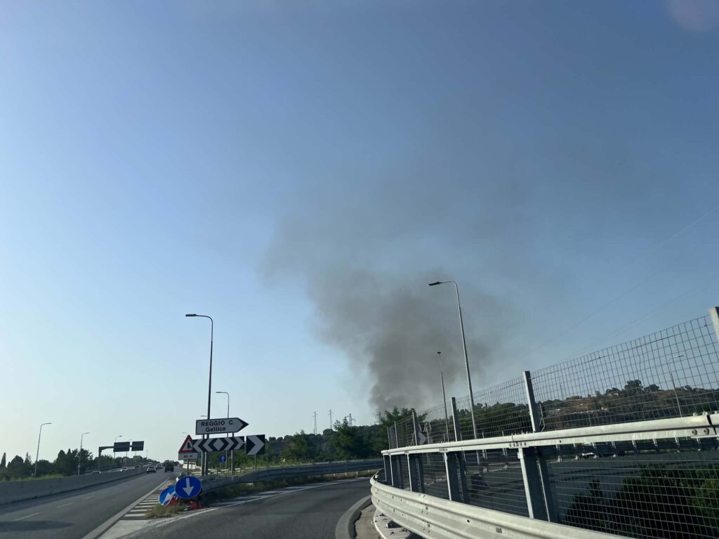 incendio Reggio Calabria
