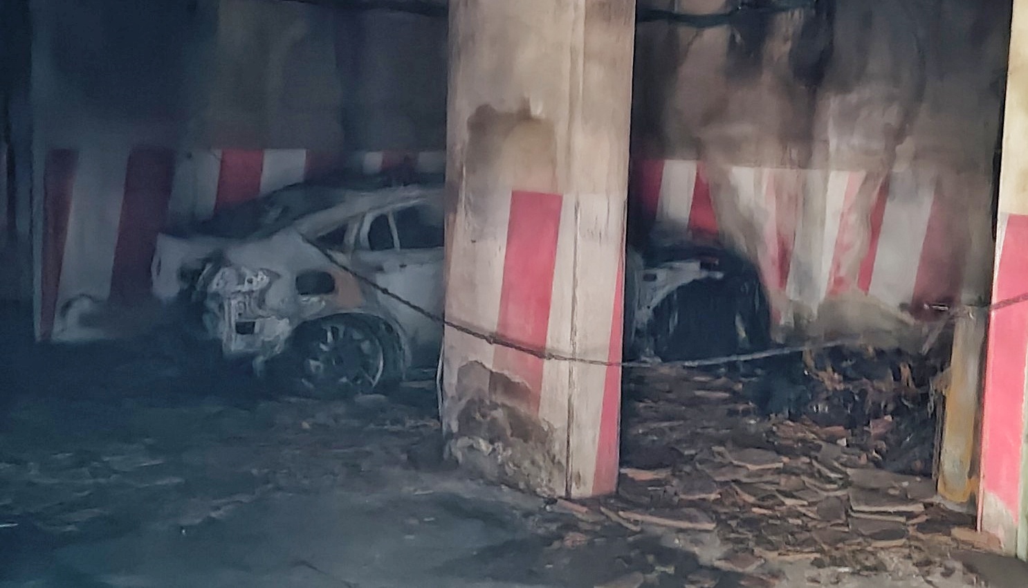 Reggio Calabria, terribile incendio a Sant’Antonio: fiamme nel garage sotterrane