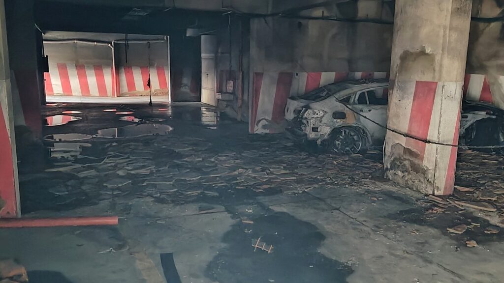 incendio garage via Don Luigi Orione
