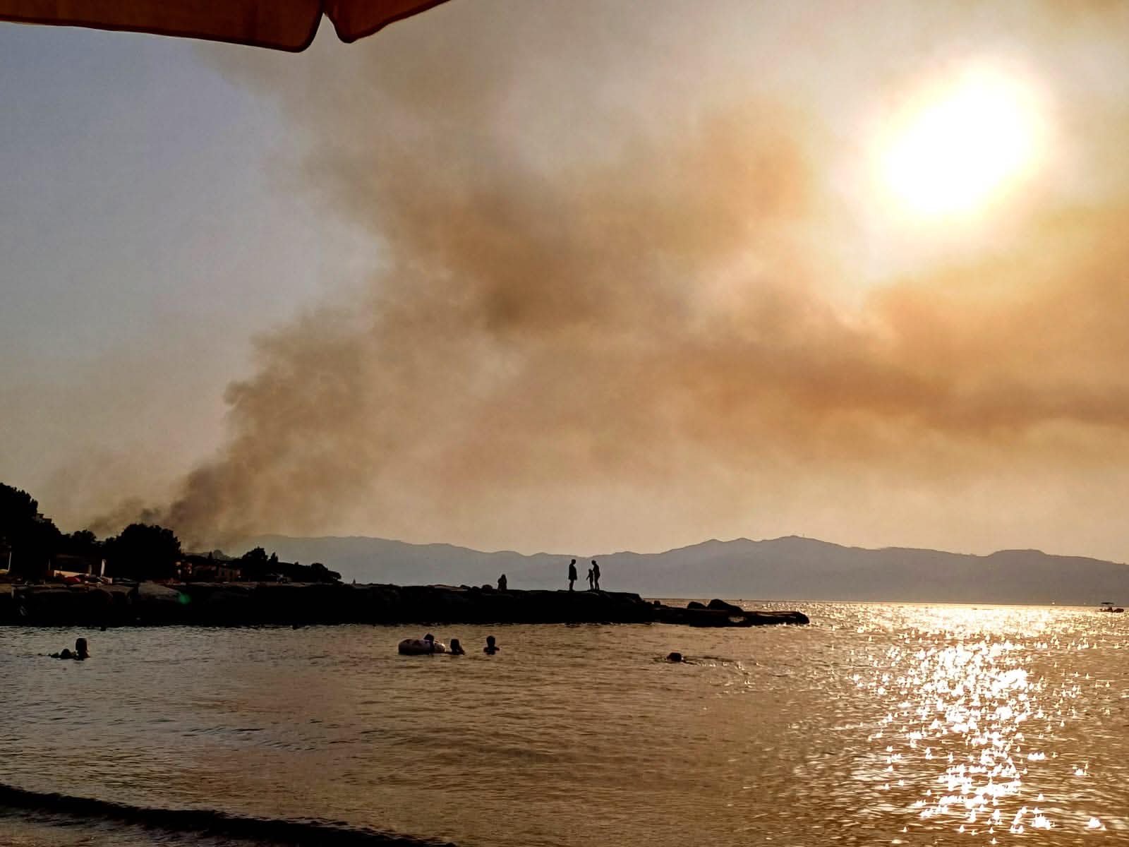 incendio villa san giovanni (2)