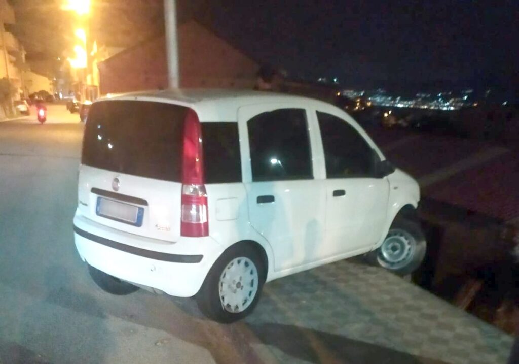l'auto fotografata dopo il sinistro