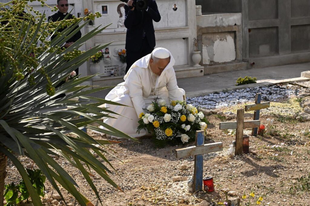 papa a lampedusa