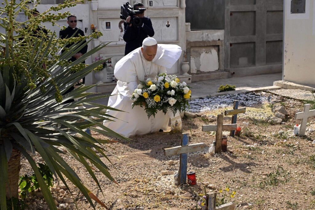 papa a lampedusa