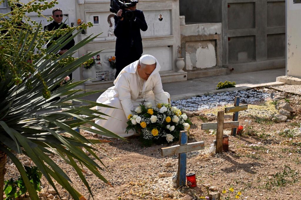 papa a lampedusa