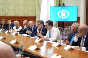 ponte stretto riunione palazzo chigi
