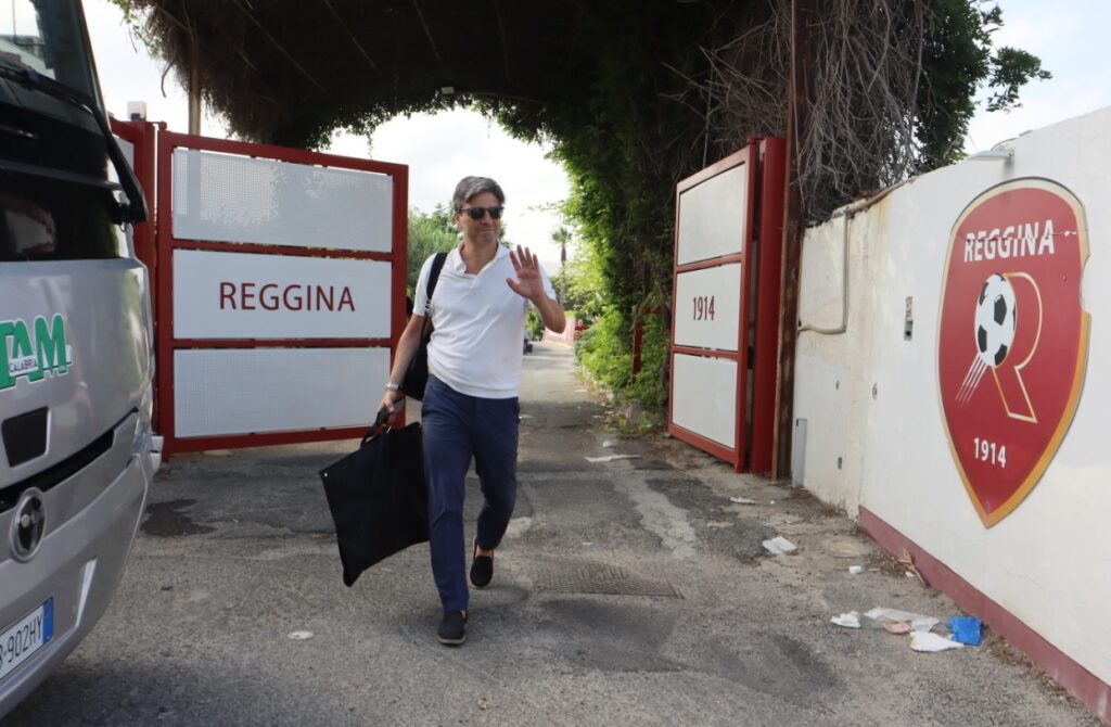reggina partenza ritiro cantalupa