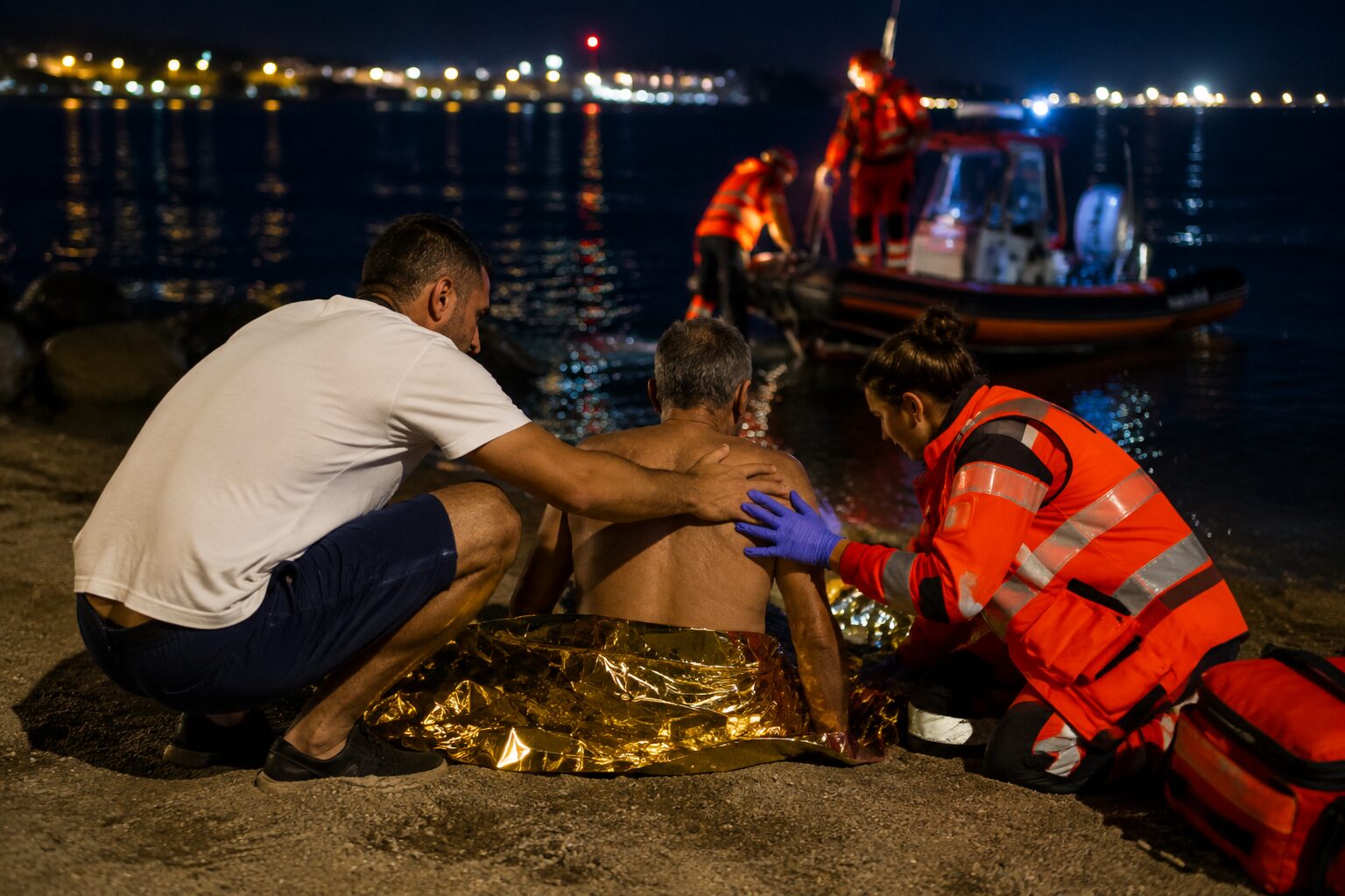soccorso barca notte