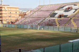 stadio granillo terreno di gioco