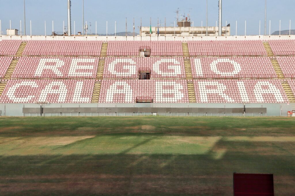stadio granillo terreno di gioco