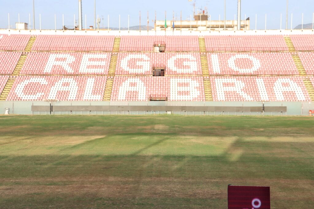 stadio granillo terreno di gioco