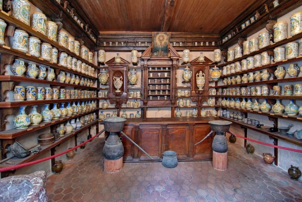 Antica Farmacia