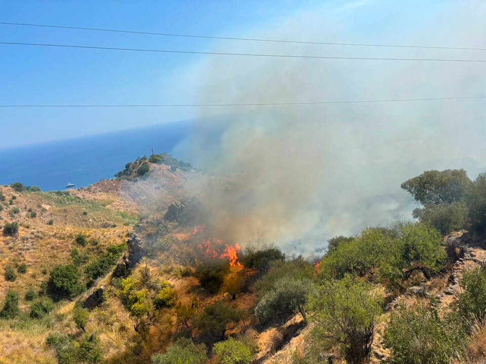 Incendio taormina