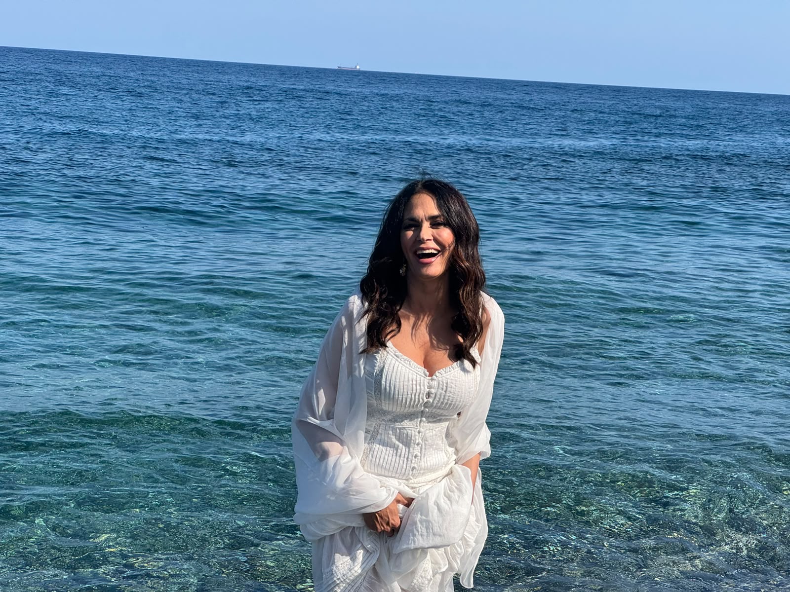 Maria Grazia Cucinotta testimonial Bandiera Blu di Messina: il VIDEO girato tra 