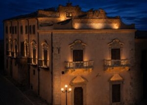 Petralia Sottana Palazzo Pucci Martinez di notte