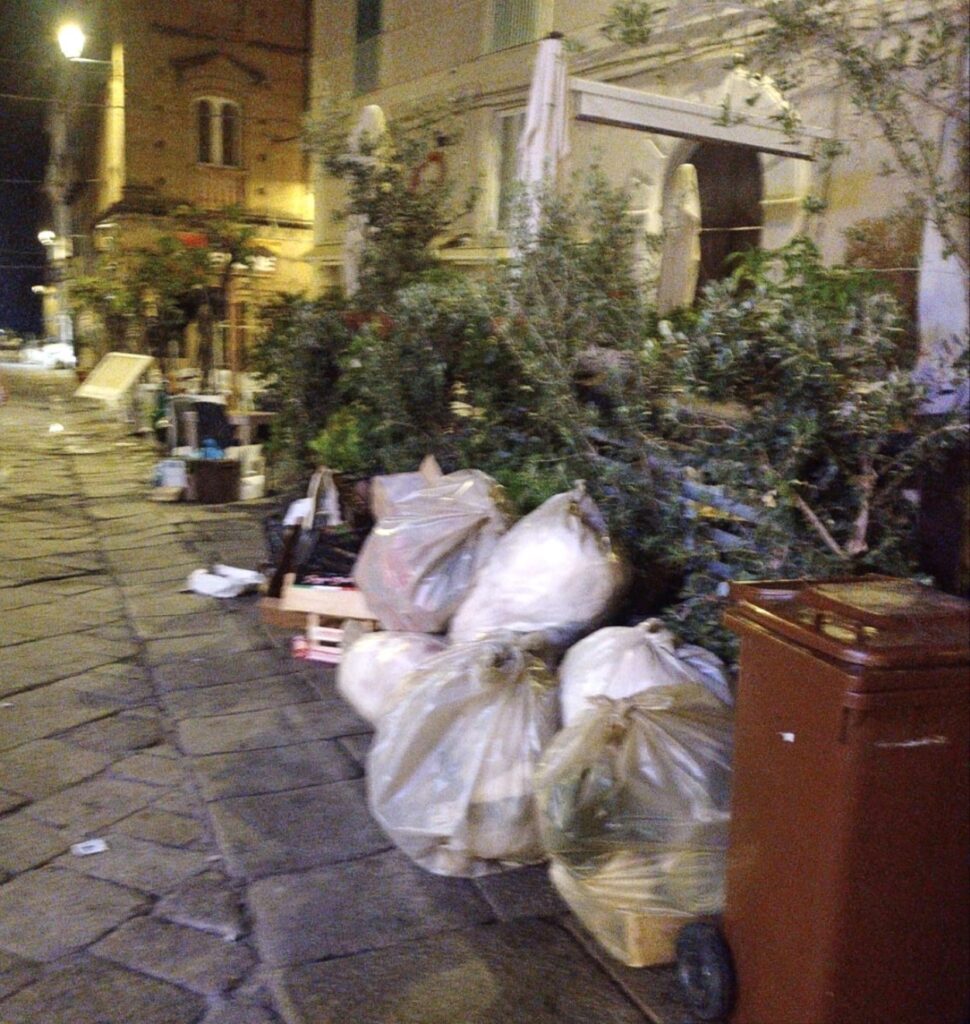 Tropea e i suoi rifiuti