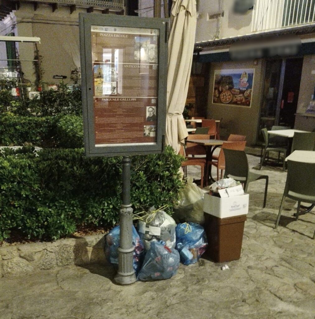 Tropea e i suoi rifiuti