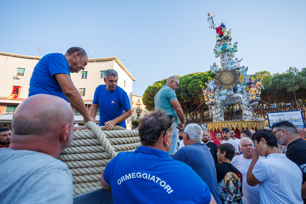 Vara di Messina, montate le gomene al Cippo: al via i preparativi per la grande 