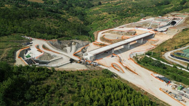 Alta Velocità Salerno-Reggio Calabria, i lavori procedono: la TBM Leucosia completa lo scavo della galleria Serra Lunga