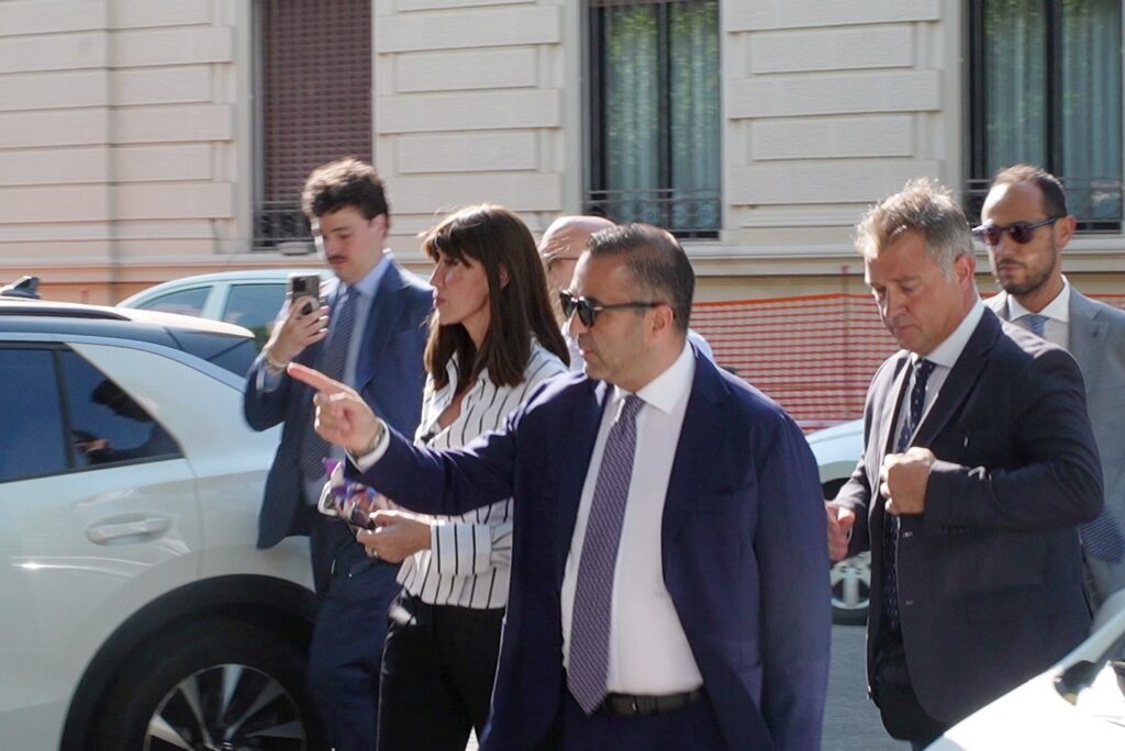 arrivo ministro bernini palazzo Alvaro e Prefettura