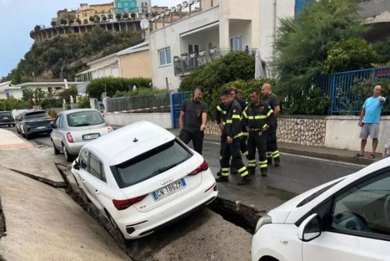 auto sprofonda per il maltempo a cosenza