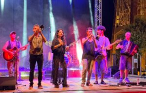 concerto a festival migrazioni vaccarizzo albanese