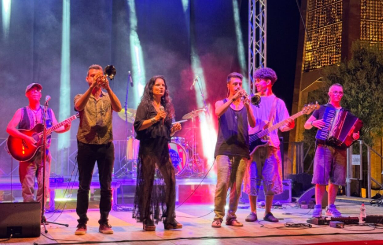 concerto a festival migrazioni vaccarizzo albanese