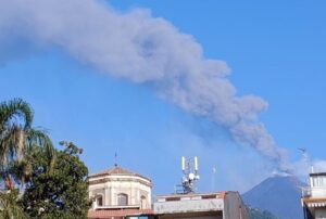 eruzione etna