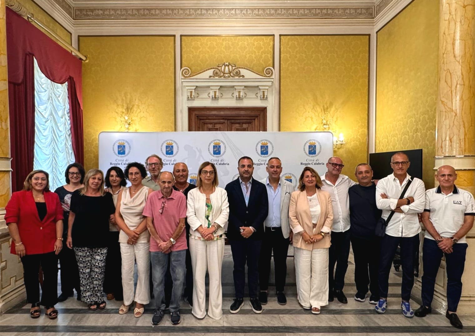 ex tirocinanti assunti dal comune