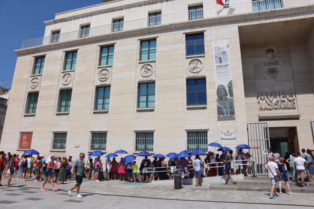 file turisti museo reggio calabria