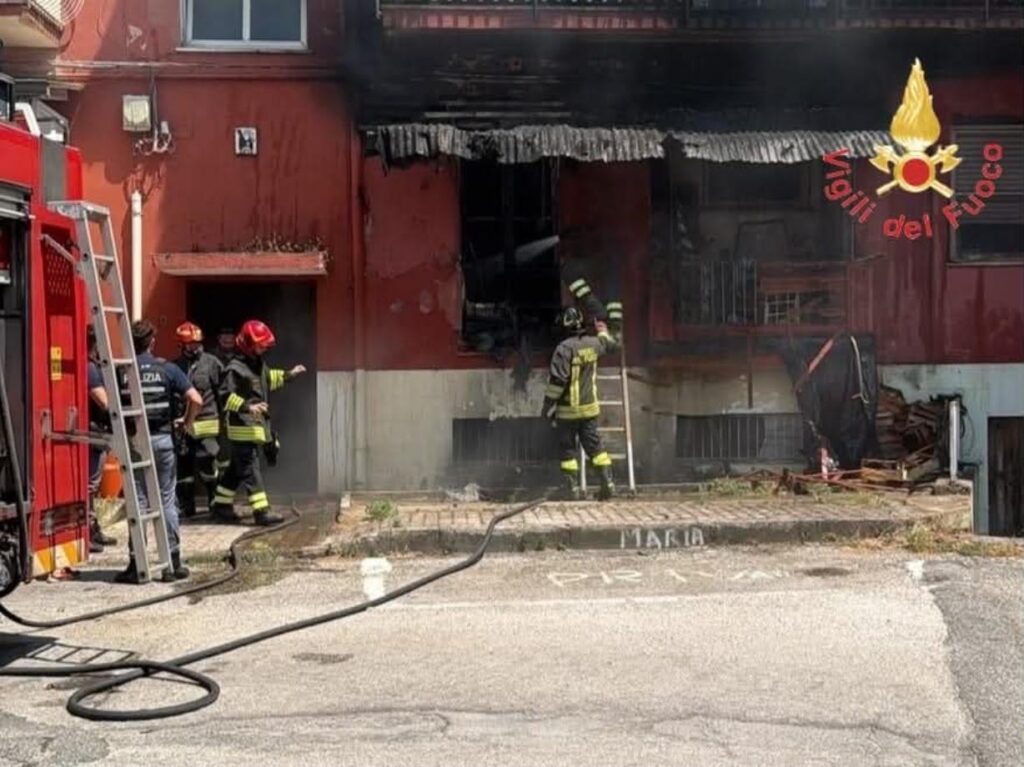 incendio appartamento lamezia