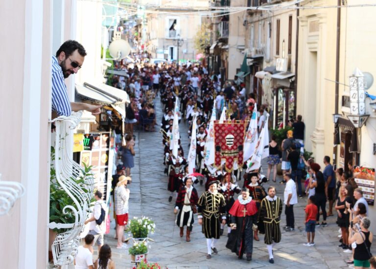 La Libertas esclusa dalla Parata Storica della Liberazione di Tropea del 1615: la rabbia dell’associazione