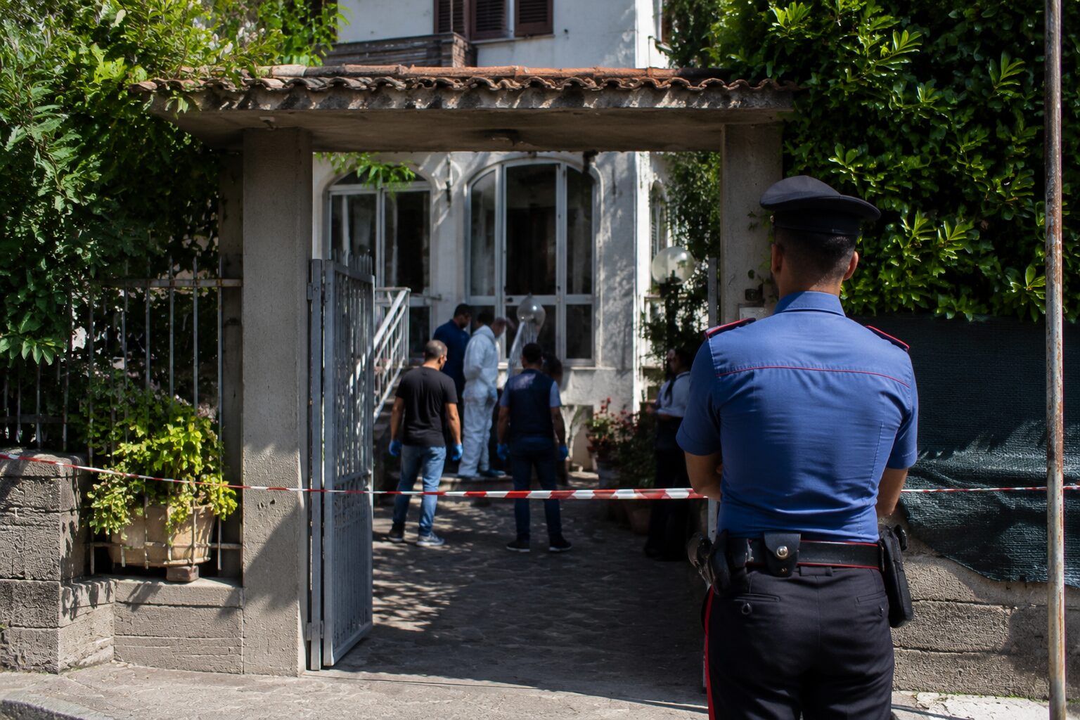 omicidio casa polizia