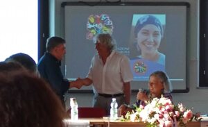 premiazione a delianuova contro lotta tumore al seno