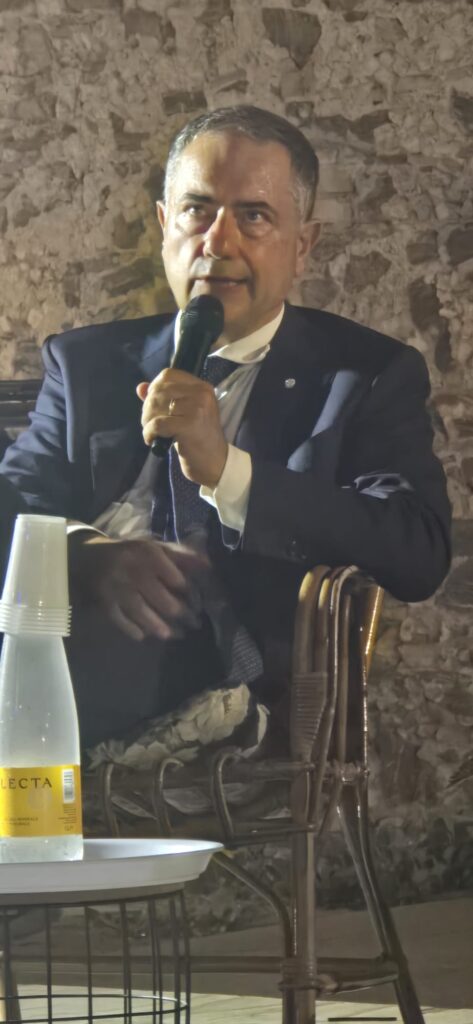 presentazione libro domenico naccari a gioia tauro