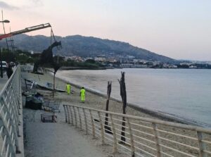 pulizia spiaggia gallico