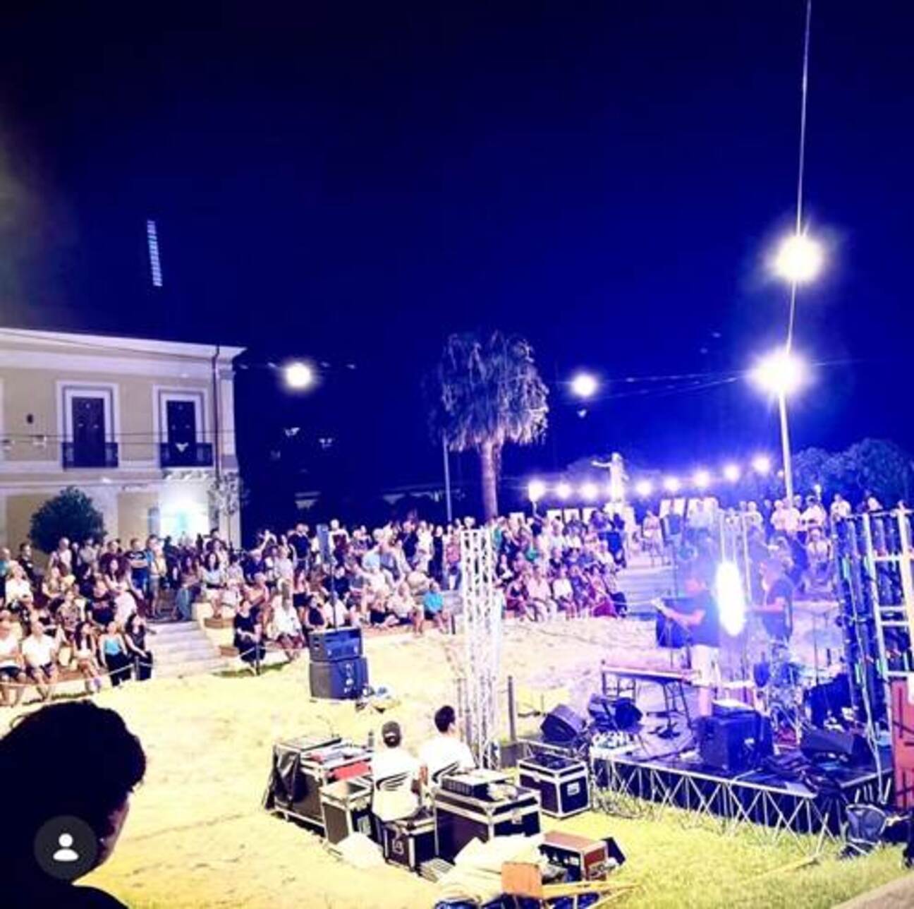 scinosa rock and blues 2 (1)