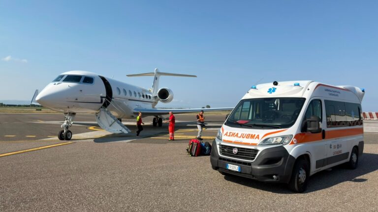 Neonata di appena 8 giorni in pericolo di vita trasportata d’urgenza dalla Calabria al Gaslini
