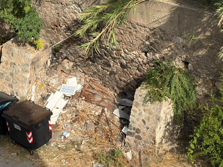 Reggio Calabria, ratti e cumuli di rifiuti ad Archi: l’allarme dei residenti in via Torrente Scaccioti | FOTO E VIDEO