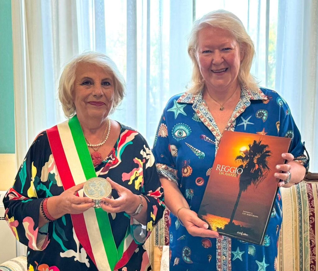 vice sindaco maria grazia arena e ambasciatrice grecia in italia
