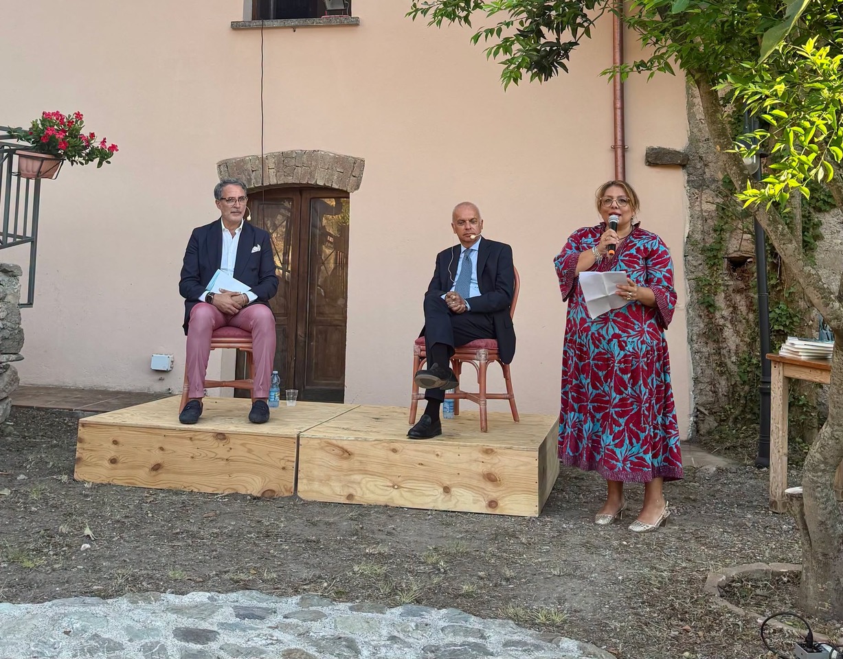 Belmonte Calabro, successo per “A Palazzo con lo Scrittore”: il ricordo di Rocco