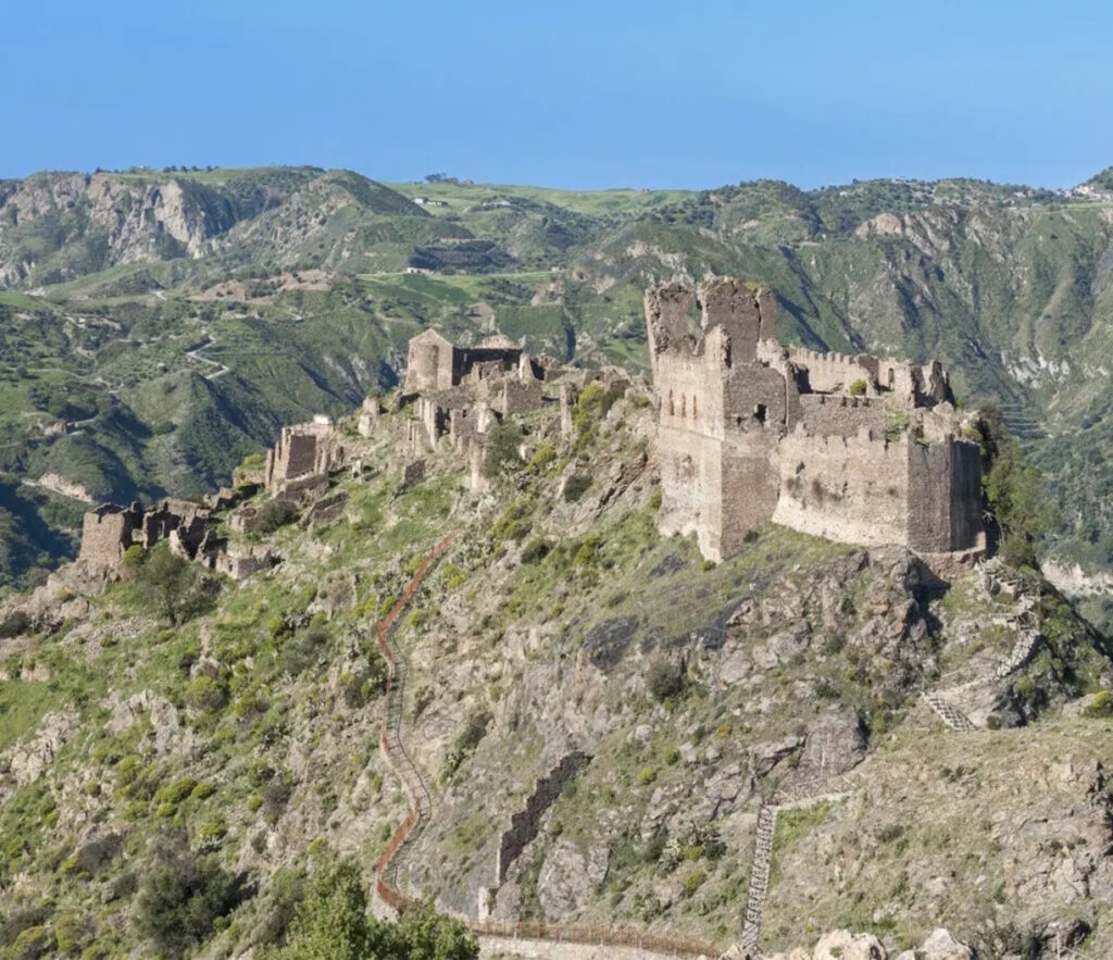 CALABRIA_Castello-di-Amendolea