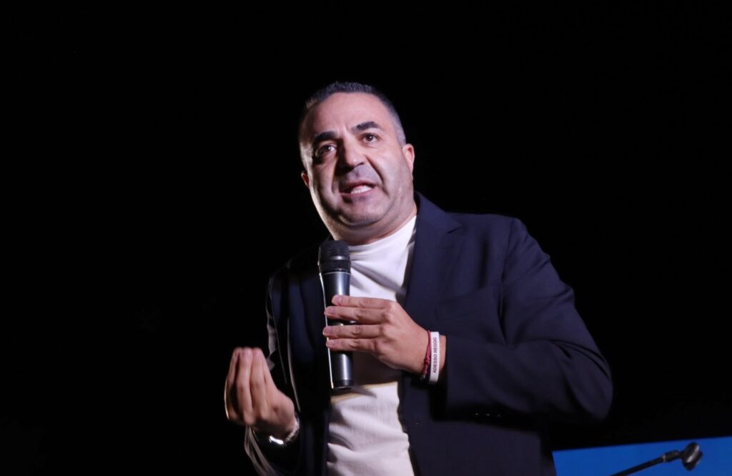 Cannizzaro al comizio di chiusura di campagna elettorale a piazza duomo per le elezioni suppletive 24 settembre 2026