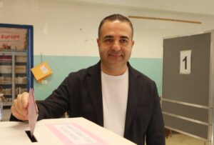 Cannizzaro vota alle elezioni suppletive di reggio calabria 27 settembre 2026