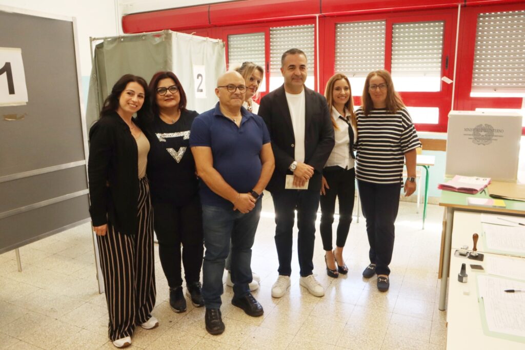 Cannizzaro vota alle elezioni suppletive di reggio calabria 27 settembre 2026
