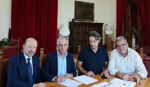 Cumia lavori firma caminiti