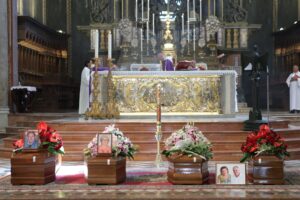 Funerali Duomo Messina strage pistunina