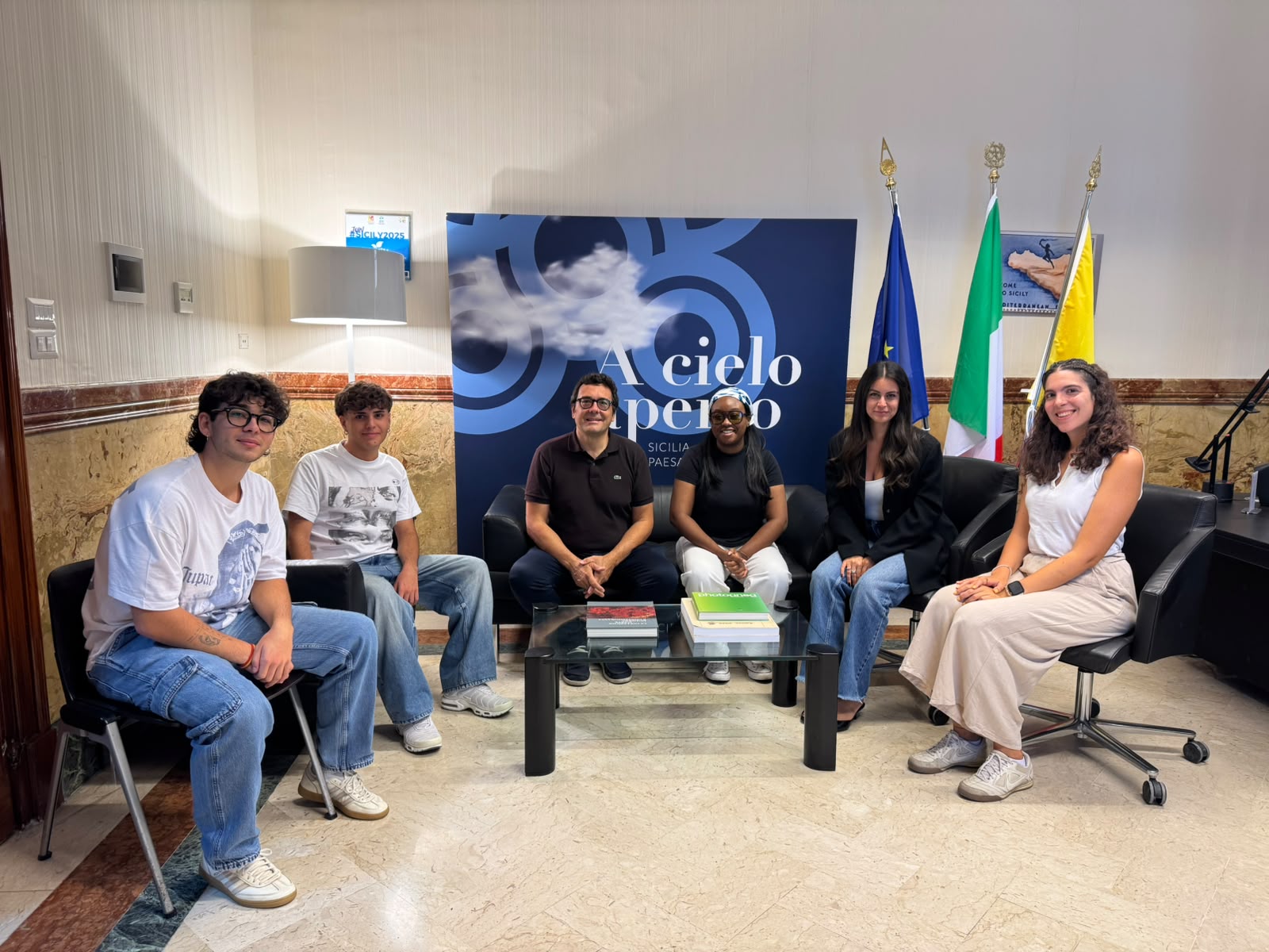 GIOVANI VOLONTARI SERVIZIO CIVILE