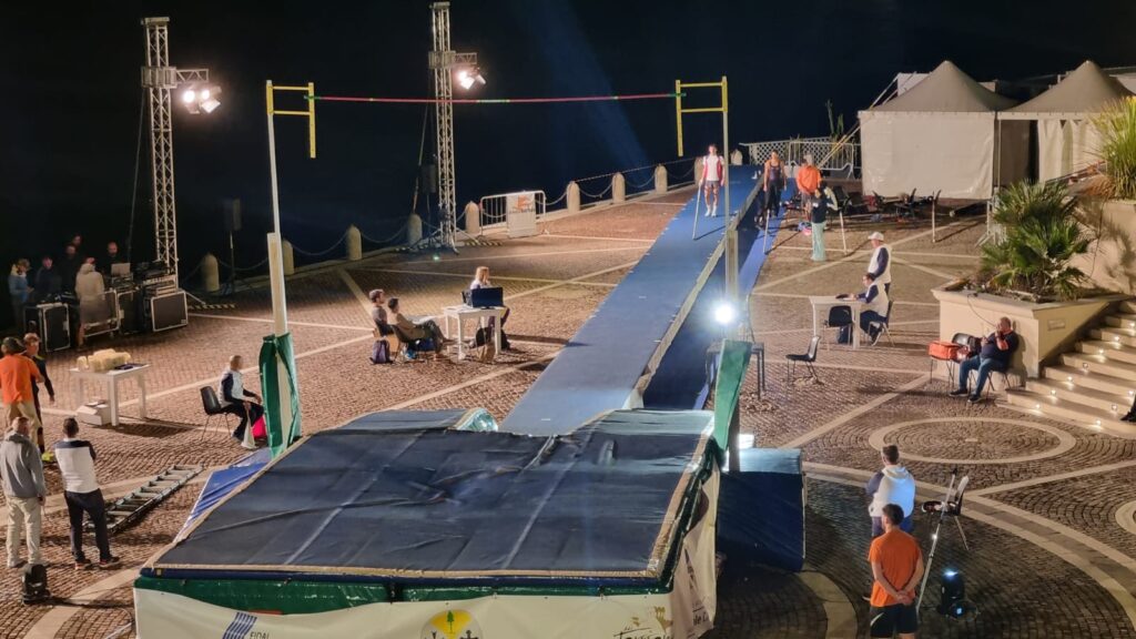 Gara salto con l'asta Arena dello Stretto