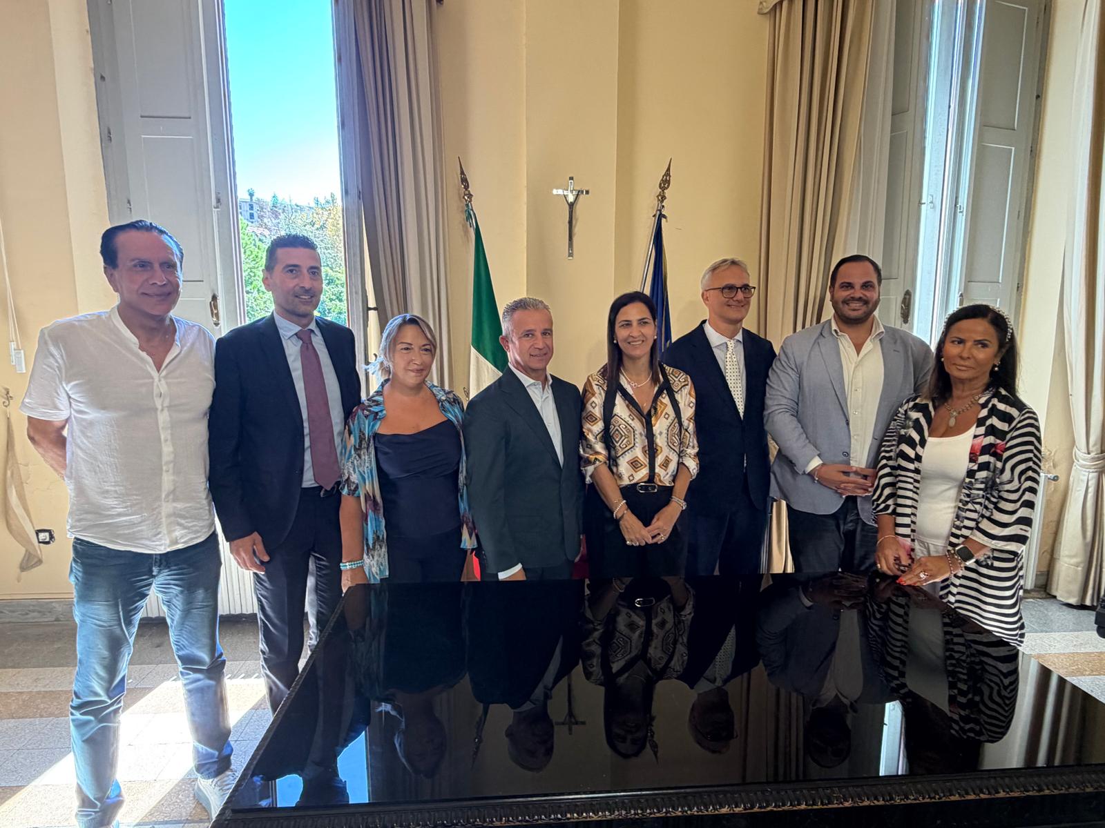 Palmi, l’Amministrazione Comunale e l’Assessore regionale Micheli in visita agli
