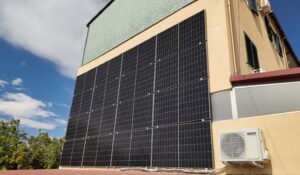 Impianto fotovoltaico in facciata Domotek